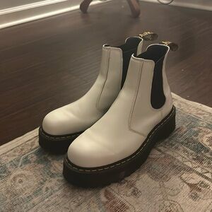 Dr. Martens 2976 Platform Chelsea Boot - White Size 10US Men’s